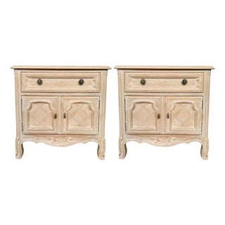 1970s Drexel French Provincial Cabernet Blanc Nightstands or End Tables - A Pair For Sale