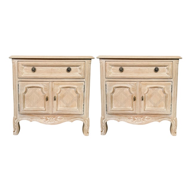 1970s Drexel French Provincial Cabernet Blanc Nightstands or End Tables - A Pair For Sale