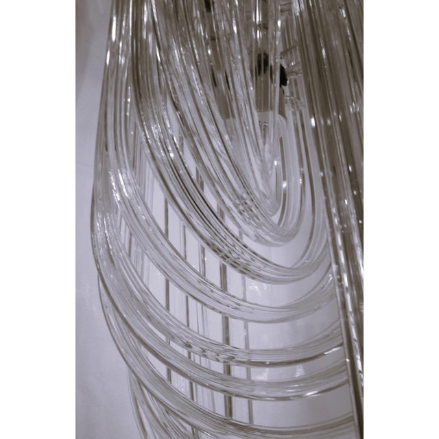 Metal 1970s Large 50 Inch Tall Mid-Century Modern Lucite and Chrome Waterfall U-Shaped Chandelier For Sale - Image 7 of 15