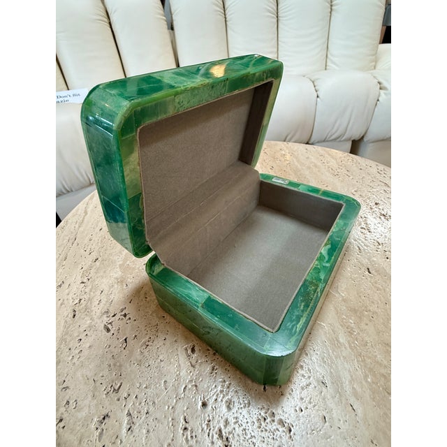 Vintage Green Malachite-Style Tessellated Stone Box For Sale In Los Angeles - Image 6 of 7