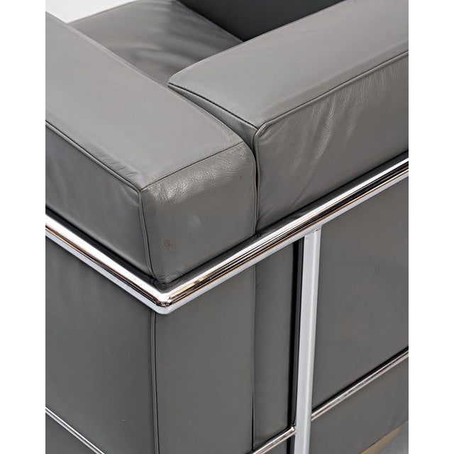 Gray LC2 Club Chair by Le Corbusier & Charlotte Perriand for Alivar, 1980s For Sale - Image 8 of 17