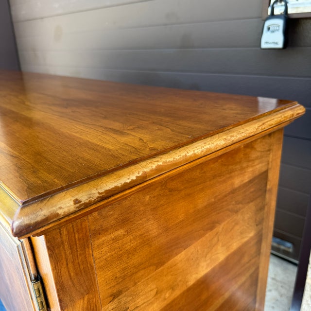 Vintage Statton Queen Anne Solid Cherry 3 Drawer Locking Sideboard or Buffet For Sale - Image 14 of 17