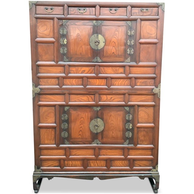 Composed of two parts height: 92cm i width: 77cm i depth: 39.5cm height: 92cm i width: 61cm i depth: 39cm. Structurally...