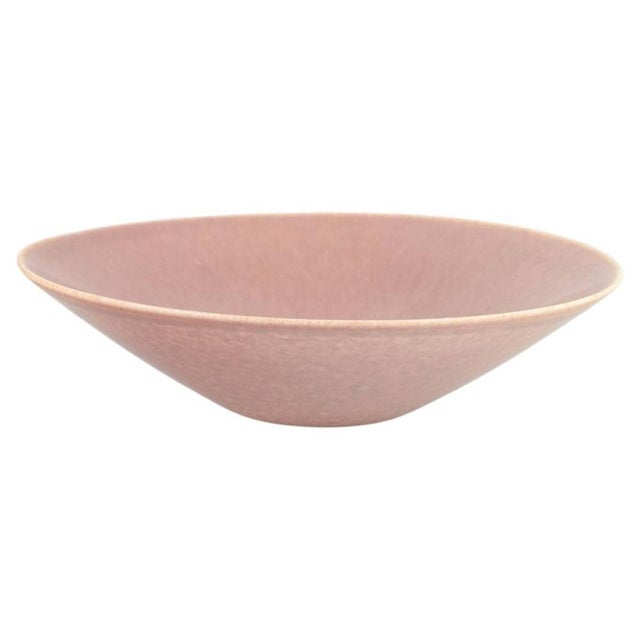 1970s Low Matte Pink Glazed Ceramic Bowl attributed to Drejangruppen, Sweden, 1970s For Sale - Image 5 of 5