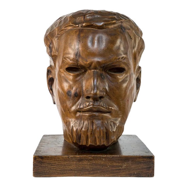 Portrait of Italo Balbo - Original Wooden Sculpture by Marco Novati - 1930s 1930s For Sale