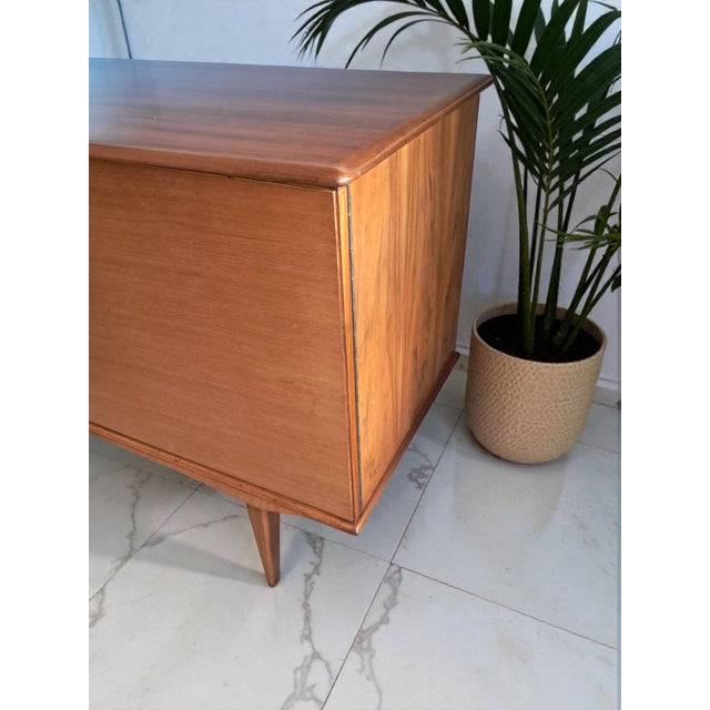 Brown Mid-Century Walnut Sideboard by Alfred Cox, 1950s For Sale - Image 8 of 18