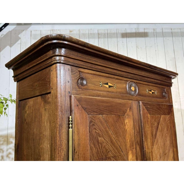 Antique Breton Wardrobe in Oak and Chestnut, 1800s For Sale - Image 6 of 18