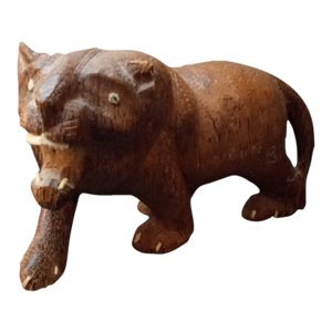 1980s Hand Carved Lion Sculpture