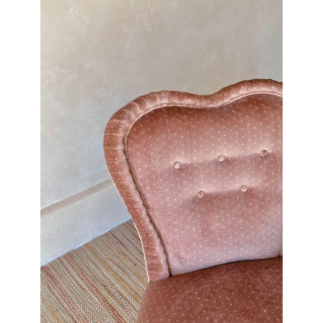 Vintage Sweetheart Pink Velvet Boudoir Vanity Chair For Sale In Greensboro - Image 6 of 6