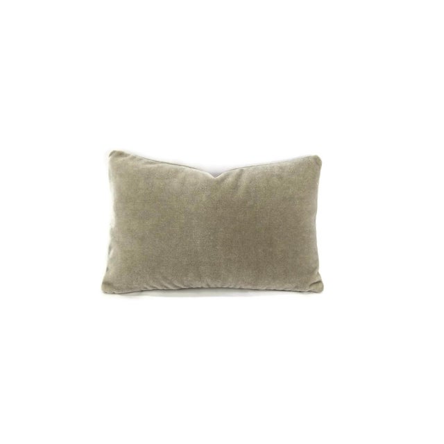 From Mario Sirtori is Alpaca in the color Gray mohair pillow cover. This mohair is made with 39% Cotton, 28% Alpaca, 11%...
