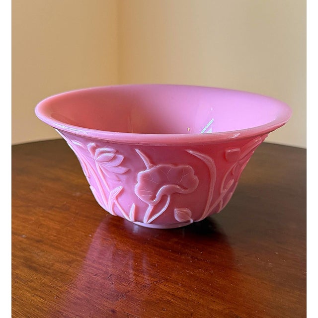 1940s 1940's Pink Opaline "Peking Glass" Lotus Flower Bowl For Sale - Image 5 of 7