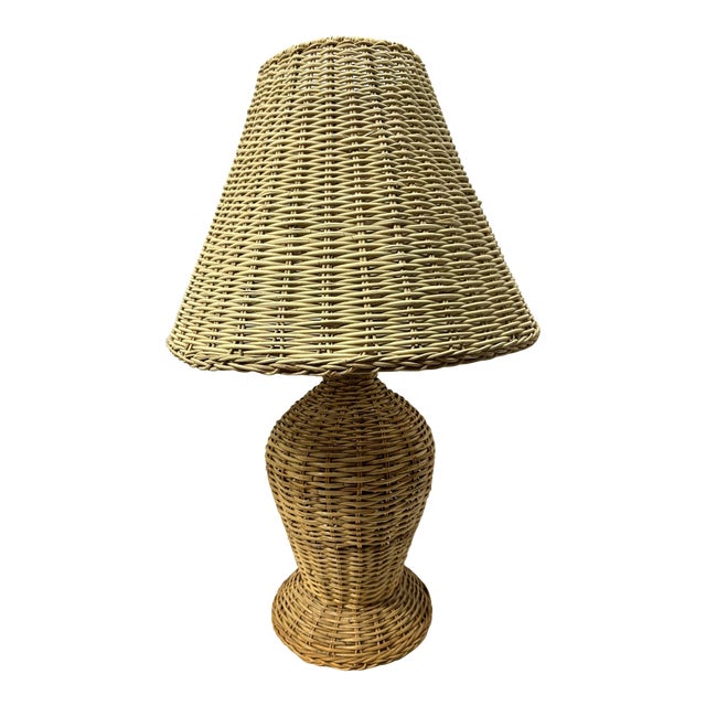 Vintage Mid-Century Modern Wicker Table Lamp For Sale