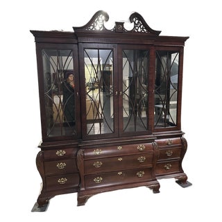 1990s Century Furniture Federal Style Mahogany Breakfront China Cabinet For Sale