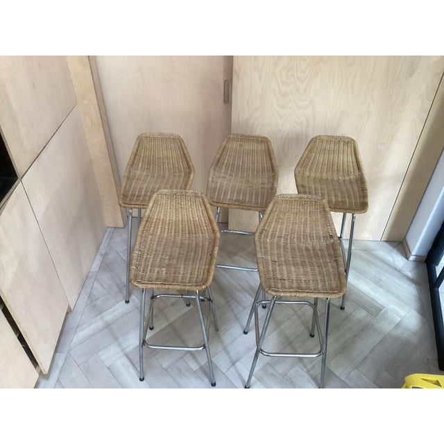 Mid-Century Modern Rattan Bar Stools in the style of Perriand, 1970s, Set of 5 For Sale - Image 3 of 10