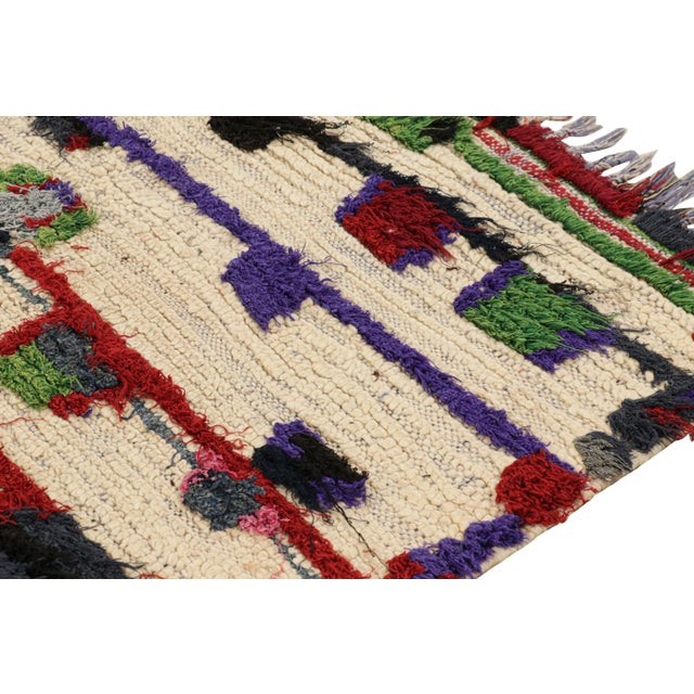 Vintage Moroccan Rug in White With Geometric Patterns & Stripes | Rug & Kilim For Sale In New York - Image 6 of 7