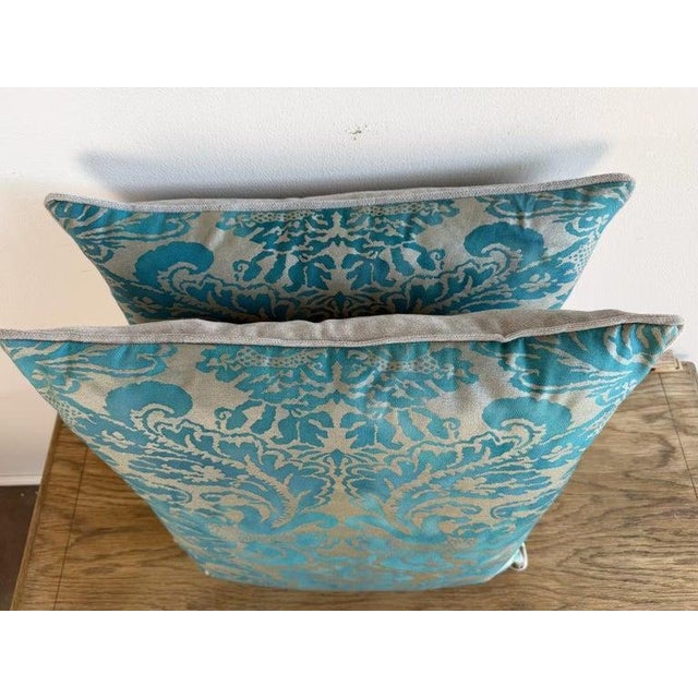 Pair of Fortuny-Style Patterned Pillows With Solid Silk Backs For Sale - Image 10 of 11