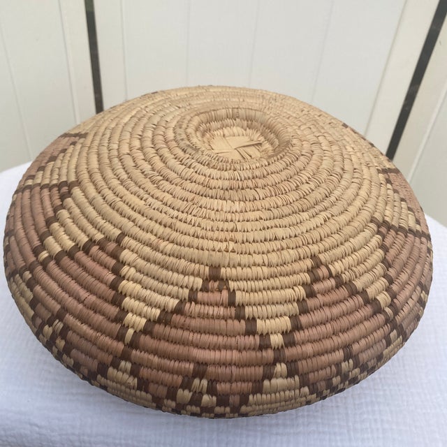 Mid-Century Modern Mid 20th Century Southwestern Coiled Olla Basket - Pima / Papago Style Pictographic Hearts For Sale - Image 3 of 12