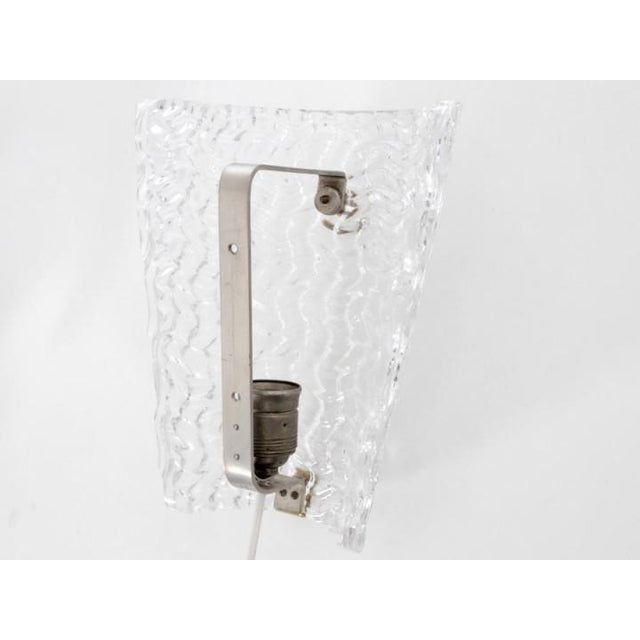 Gold Mid-Century Modern Wall Lamps in Crystal, 1960s, Set of 2 For Sale - Image 8 of 9