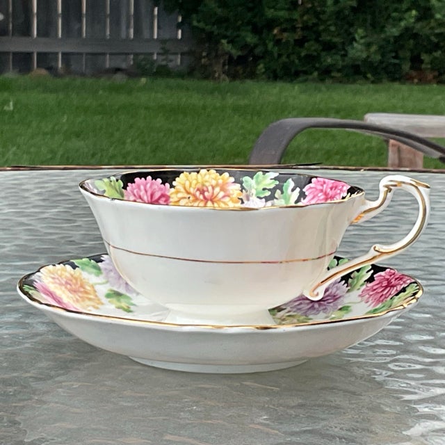 Paragon Mums pattern Teacup and Saucer circa 1950.