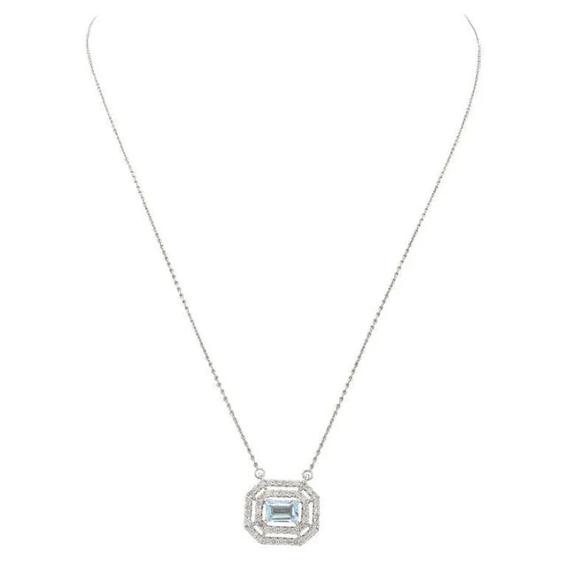 This is part of Chairish’s Fine Jewelry assortment. Everyday Diamond Aquamarine Chain Necklace in 14K Gold studded with...