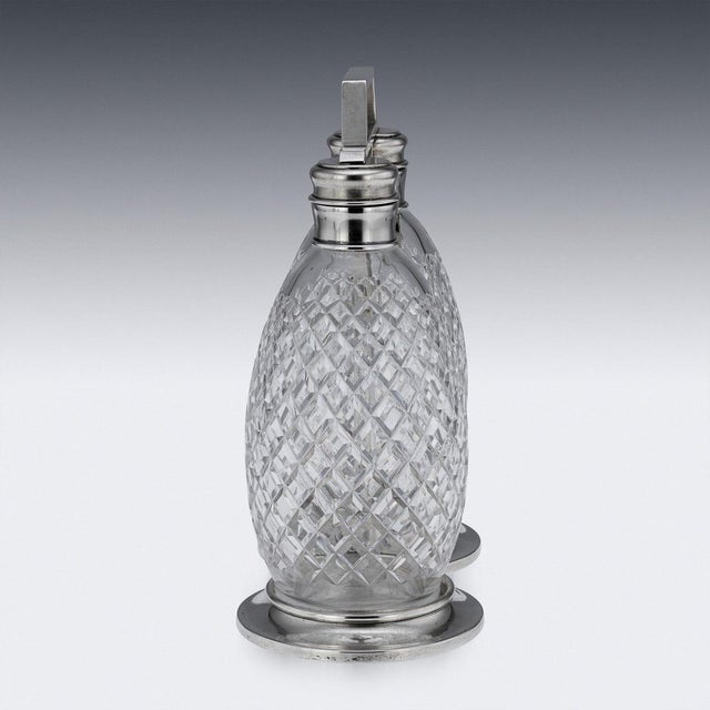 1920s Vintage American Silver and Cut Glass Tantalus from Tiffany & Co, 1920, Set of 2 For Sale - Image 5 of 18