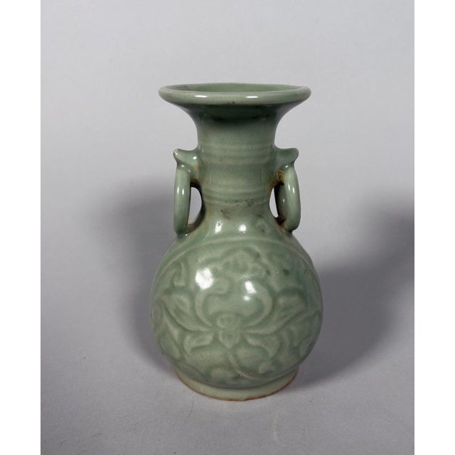 Celadon stoneware vase Longquan Yuan-Ming Dynasty - China For Sale