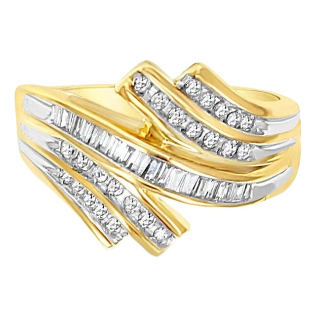 Baguette Diamond Statement Ring 1.00cttw 14K Yellow Gold, Size 7 For Sale