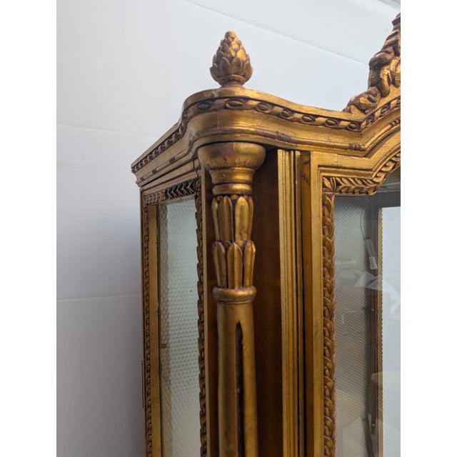 Baroque Style Illuminated Gilded Display Cabinet For Sale - Image 10 of 18