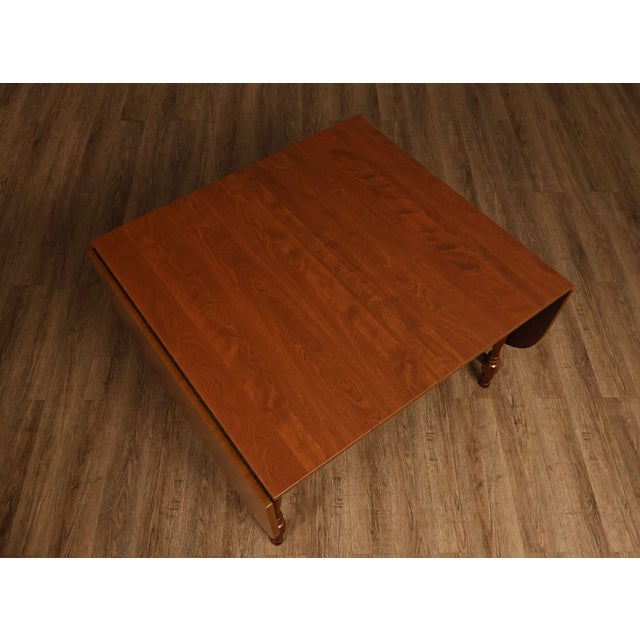 Traditional Maple Expandable Drop Leaf Gateleg Dining Table For Sale In Philadelphia - Image 6 of 18