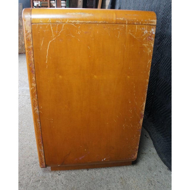 1960s American of Martinsville Art Deco Lowboy Burled Triple Dresser & Mirror MCM For Sale - Image 14 of 16