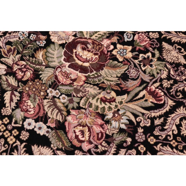 Art Nouveau 1990's Pak-Persian Black/Gold Wool Round Rug- 6'8'' X 6'10'' For Sale In New York - Image 6 of 9