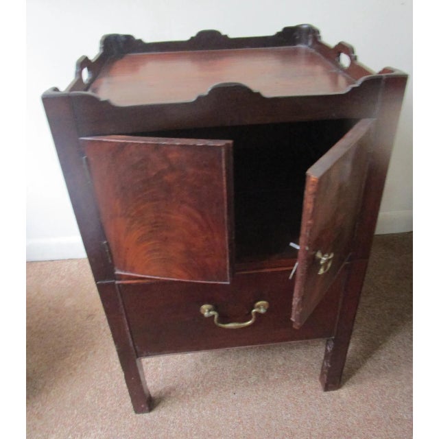 George III Mahogany English Bedside Table Commode For Sale In Savannah - Image 6 of 9