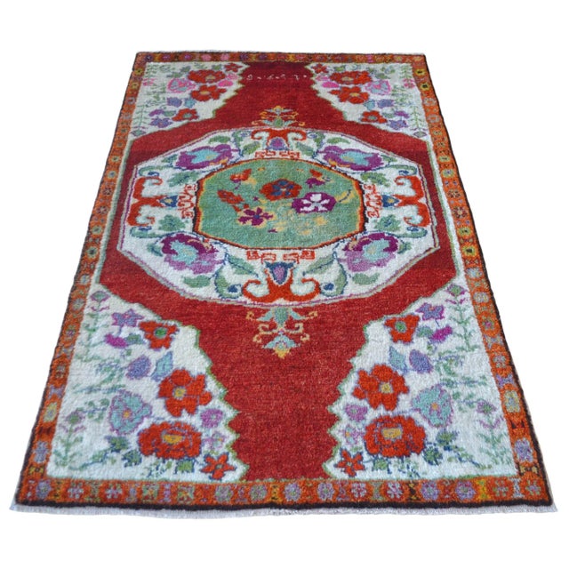 1970s High Pile Area Rug Hand Knotted Colorful Oushak Medallion Rug - 3'10'' X 6' For Sale - Image 5 of 12