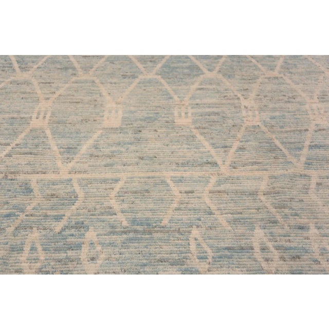Early 21st Century Nazmiyal Collection Modern Blue Geometric Rug For Sale - Image 5 of 8