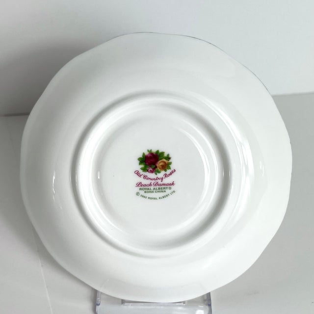 1970s Royal Albert Old Country Roses Peach Damask Tea Cup & Saucer For Sale In Phoenix - Image 6 of 11