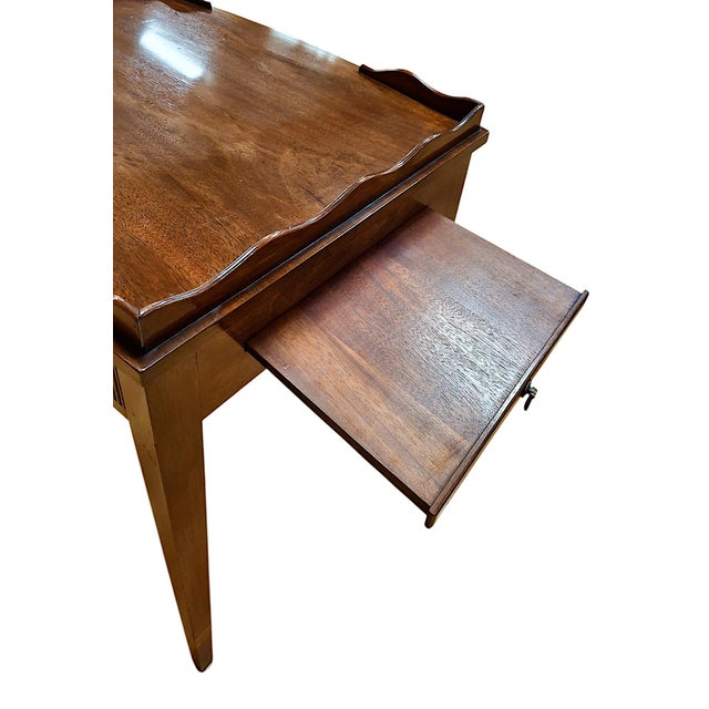 Georgian-Style Kittinger Tea Table With Scalloped Gallery and Two Pullout Trays For Sale - Image 9 of 10