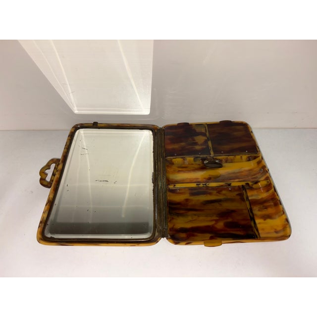 1920s Vintage Bakelite Makeup Box, 1920 For Sale - Image 5 of 10