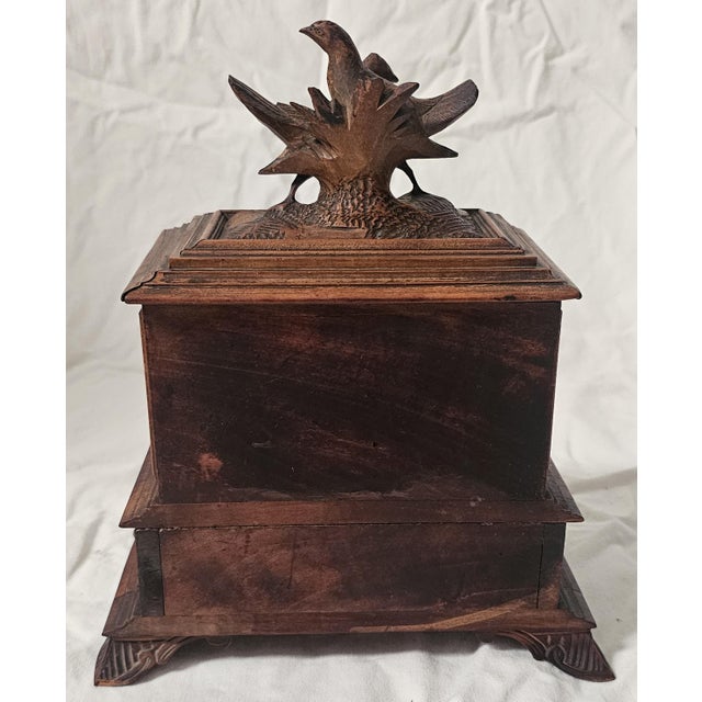 1880s Black Forest Carved Walnut Jewelry Box With Birds, Floral Relief, & Key For Sale - Image 13 of 15