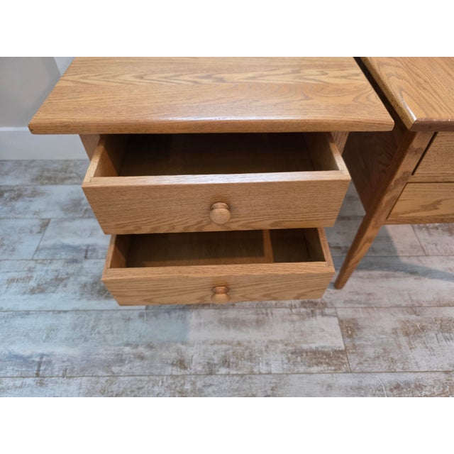 2000 - 2009 Hunt Country Furniture Oak 2-Drawer End Tables - A Pair For Sale - Image 5 of 8
