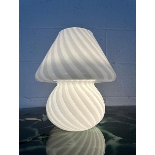 Large Swirl White Murano Glass Mushroom Table Lamp, 1970s For Sale - Image 3 of 8
