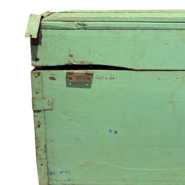 1900 - 1909 Antique American Green Painted Wood Steamer Trunk or Blanket Chest, 19th Century For Sale - Image 5 of 10