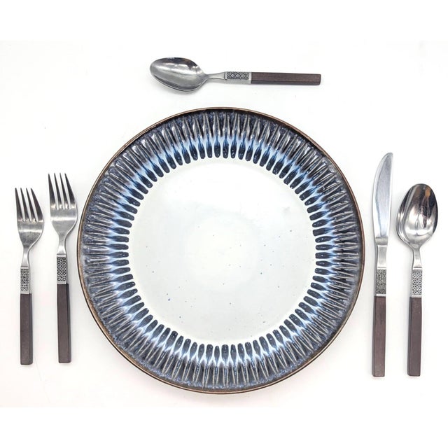 1960s Oneida Northland "Anticipation" Stainless Steel & Teak Composite Flatware, 26 Piece Set (For 4) For Sale - Image 10 of 12