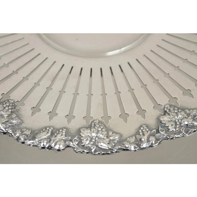 Early 20th Century Early 20th Century English Edwardian Grapevine Repousse Silver Plated "P" Round Serving Platter For Sale - Image 5 of 10