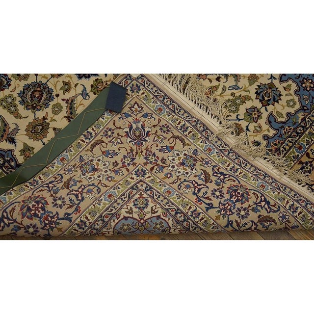 1950s Fine Traditional Beige Field Floral Vintage Isfahan Wool Silk Carpet Rug For Sale - Image 10 of 10