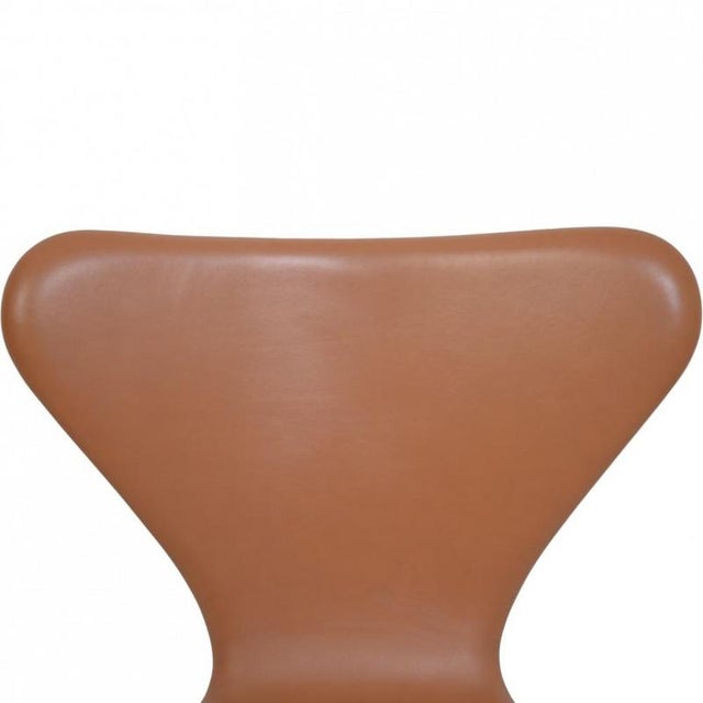 Model 3117 Desk Chair in Cognac Leather by Arne Jacobsen, 1980s For Sale - Image 6 of 14