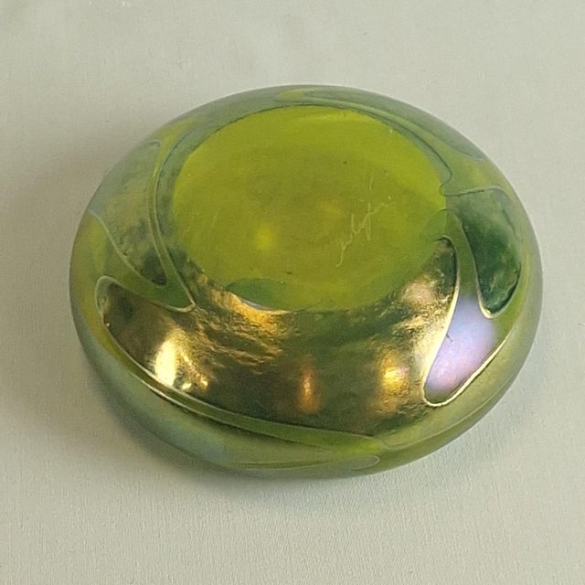 Antique Art Nouveau Glass Vase from Loetz, 1890s For Sale - Image 4 of 5