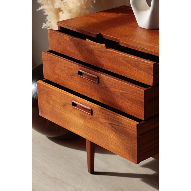 English Teak Sideboard from Nathan, 1960s For Sale - Image 11 of 18