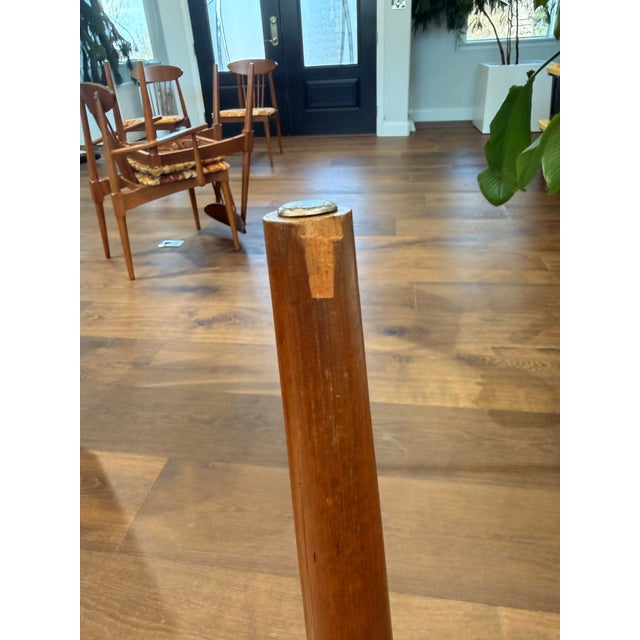 Mid-Century Modern Broyhill Sculptra Attributed Dining Chairs – Set of 6 With Captain Chair – Walnut For Sale - Image 12 of 17