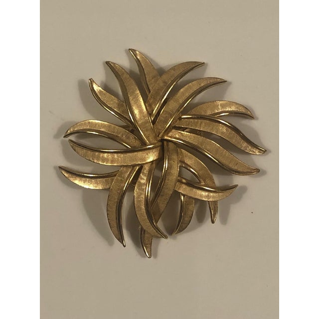 Metal 1950s Signed Trifari Gold Modernist Sunburst Brooch For Sale - Image 7 of 15