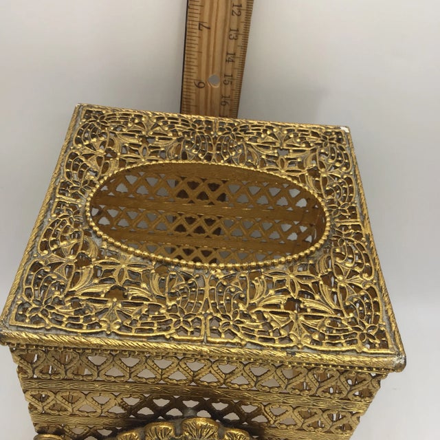 1970s Matson Stylebuilt Shell Motif Hollywood Regency Mid-Century Modern Gold Ormolu Filigree Square Tissue Box For Sale - Image 9 of 9